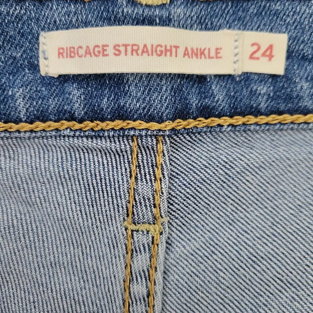 Levis levi ribcage